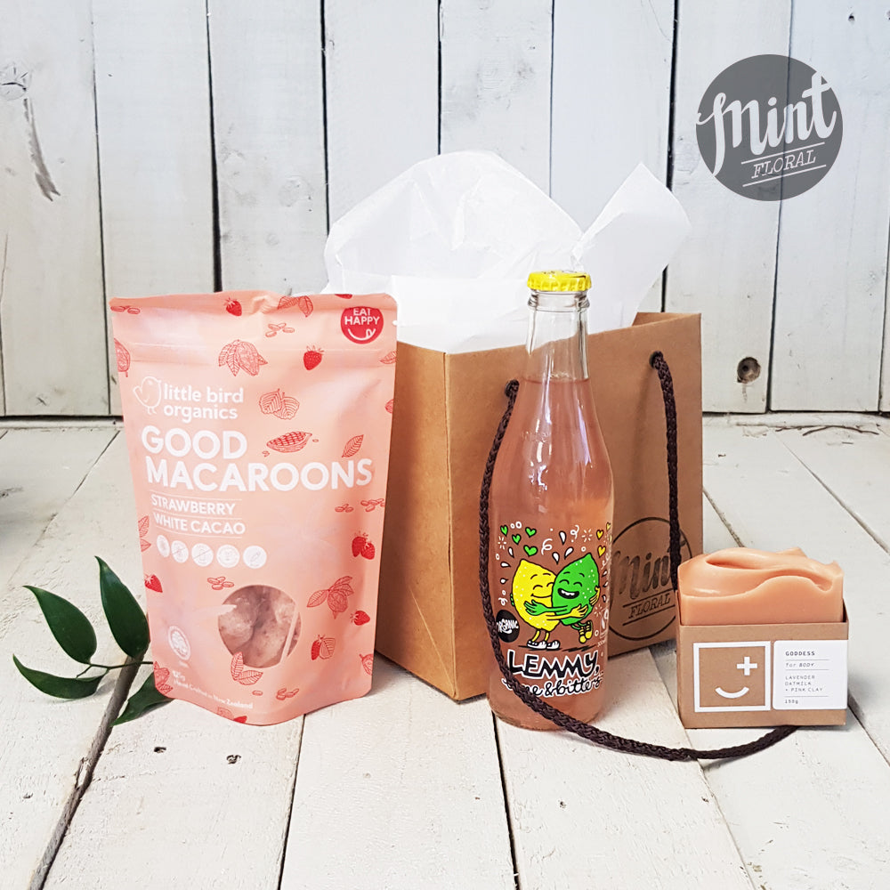 GIFT BAGS | Gorgeous gifts, beautifully presented in a bag!