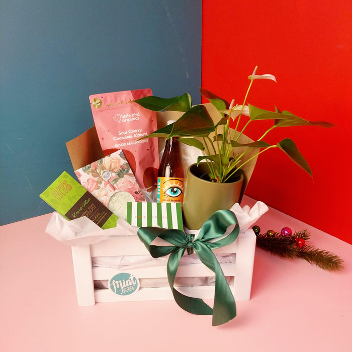 CHRISTMAS | Relaxing Holiday Gift Crate