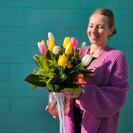 'MAMA MIA' Tulip Vase Arrangement | MOTHERS DAY 2026