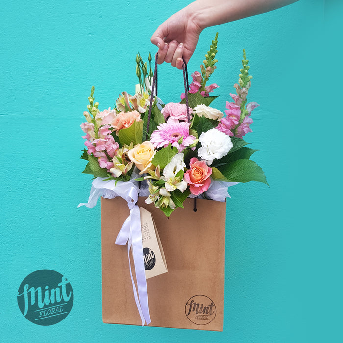 VALENTINES | Florist Wild Card Bouquet Bag - Let her do her thing!