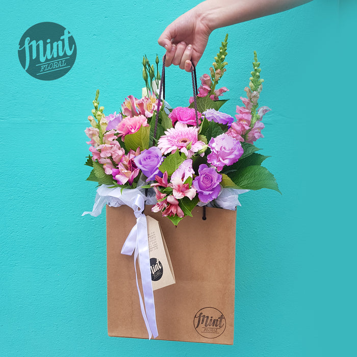 VALENTINES | Florist Wild Card Bouquet Bag - Let her do her thing!