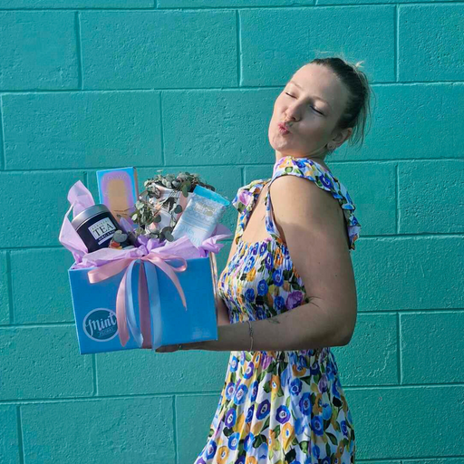 Hearts & Kisses Gift Box