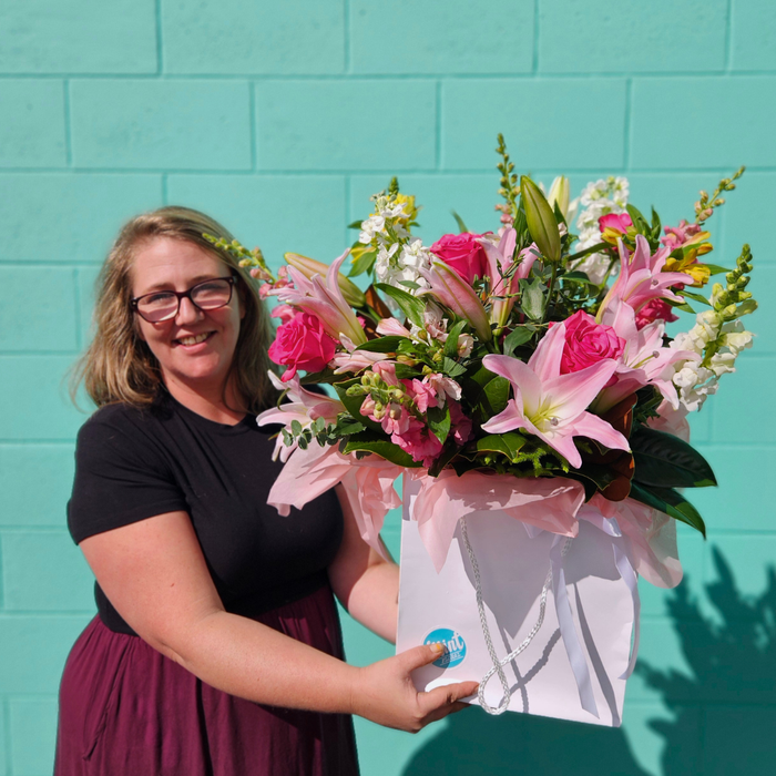 'MUM'S MOMENT' Bouquet Bag | MOTHERS DAY 2026