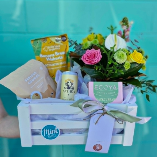 'BLOOMING BEST MAMA ' Gift Crate | MOTHERS DAY 2026