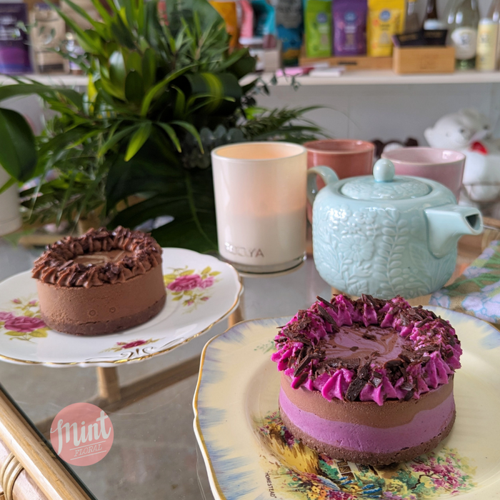 Cake + Flowers Gift Box | Limited Special (WHANGAREI WIDE DELIVERY ONLY)