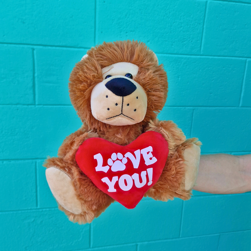 'Love you' Lion