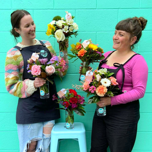 Mini Vase Posy - Choose Your Colour (NOT AVAILABLE MOTHERS DAY WEEKEND)