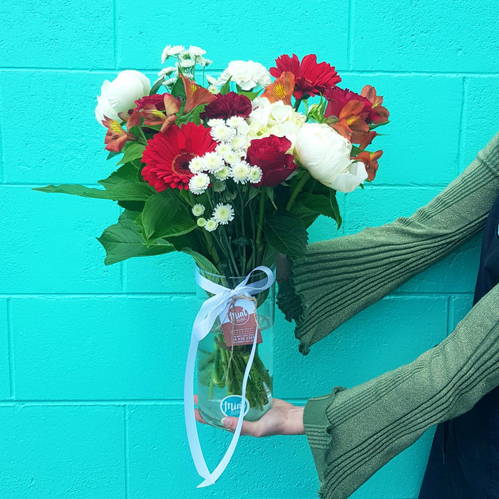 Holiday Collection 2025 | Berries & Cream Bouquet