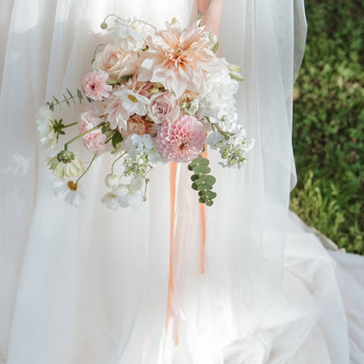 BRIDESMAID BOUQUET | Sweet & Pastel