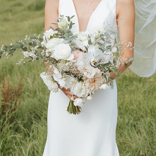 FLOWERGIRL POSY | Classic & Neutral