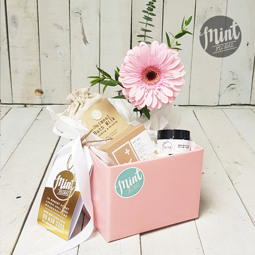 Newborn Natural Baby Girl Gift Box