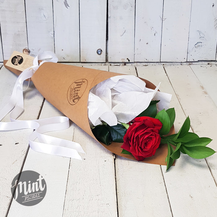 Romantic Single Red Rose (NOT AVAILABLE MOTHERS DAY WEEKEND)